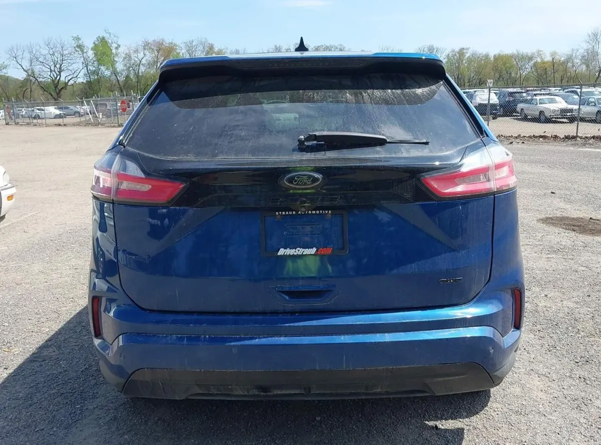 FORD EDGE SE 2022