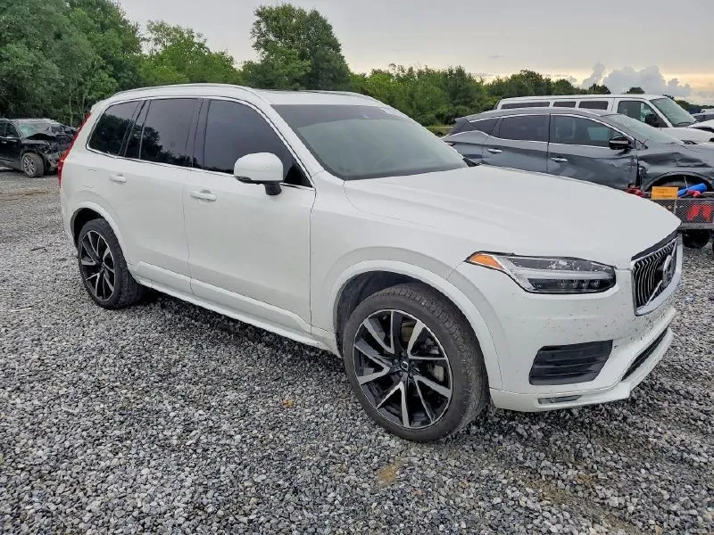 VOLVO XC90 T6 MOMENTUM 2022