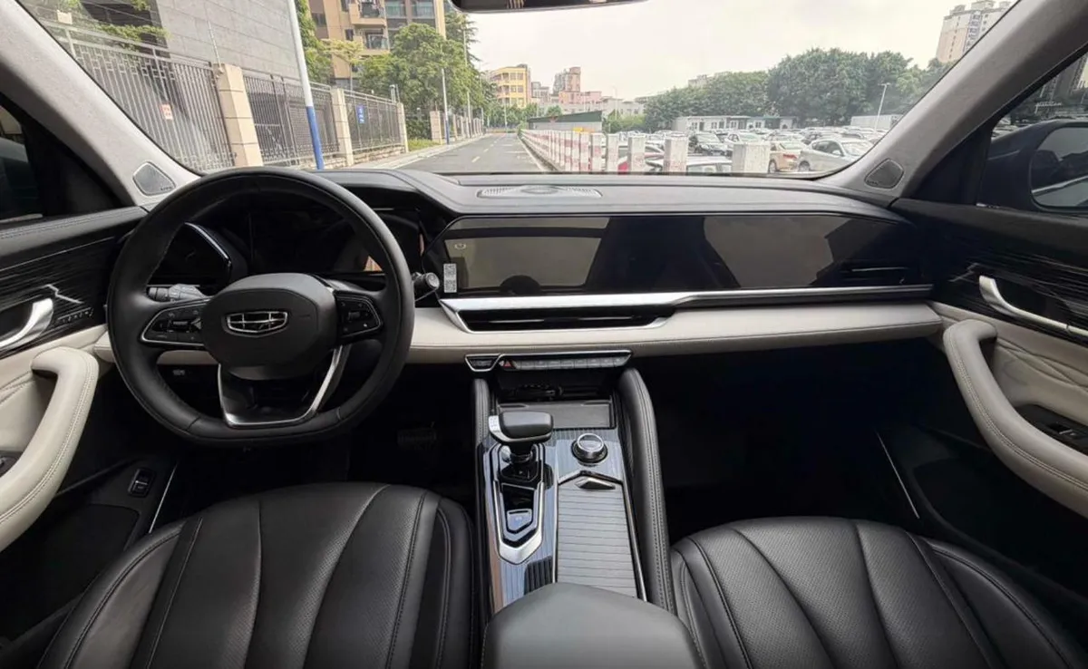 GEELY XINGYUE L FLANGSHIP 2023