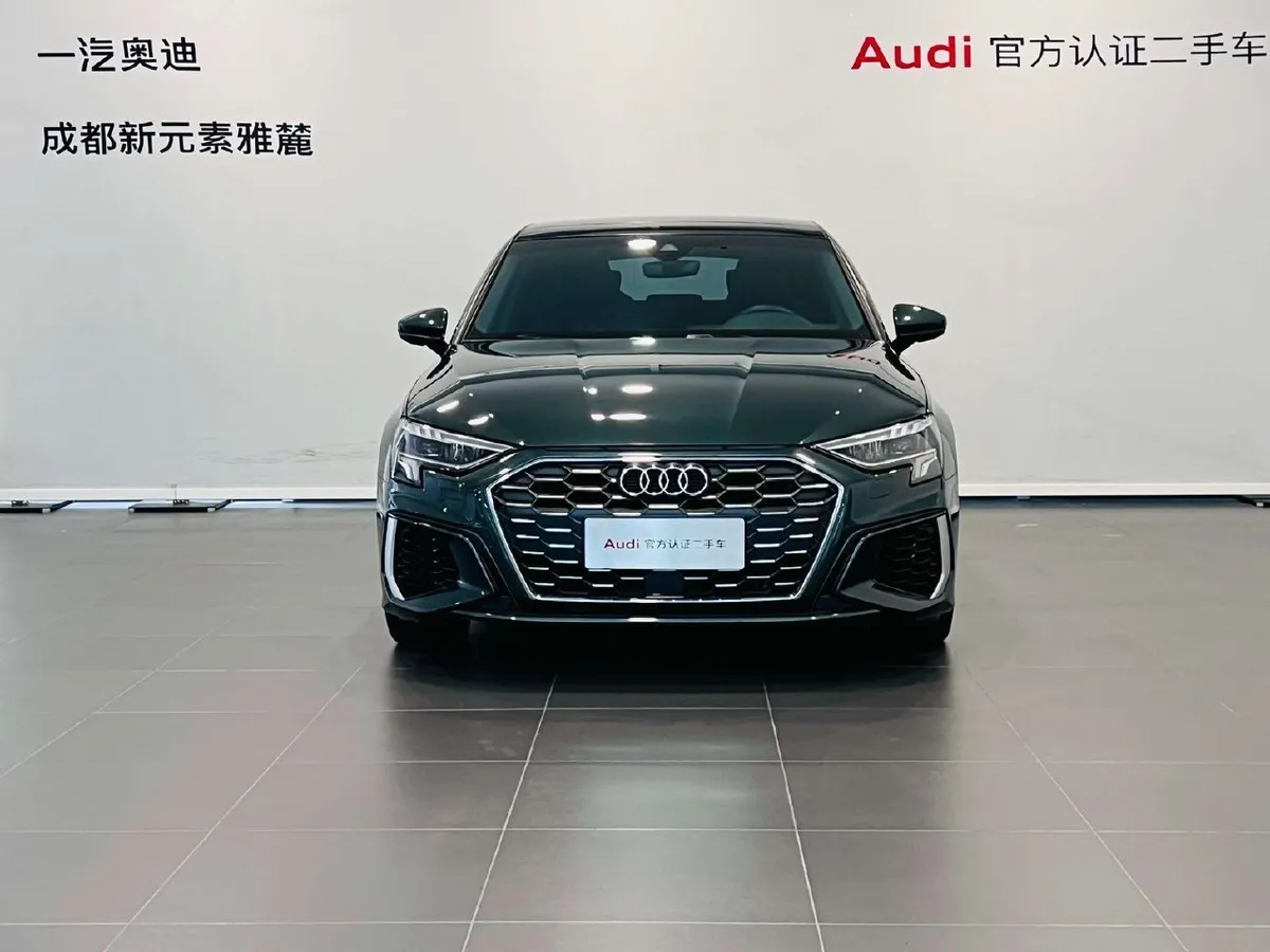 AUDI A3 R-DYNAMIC LUXURY EDITION 2022