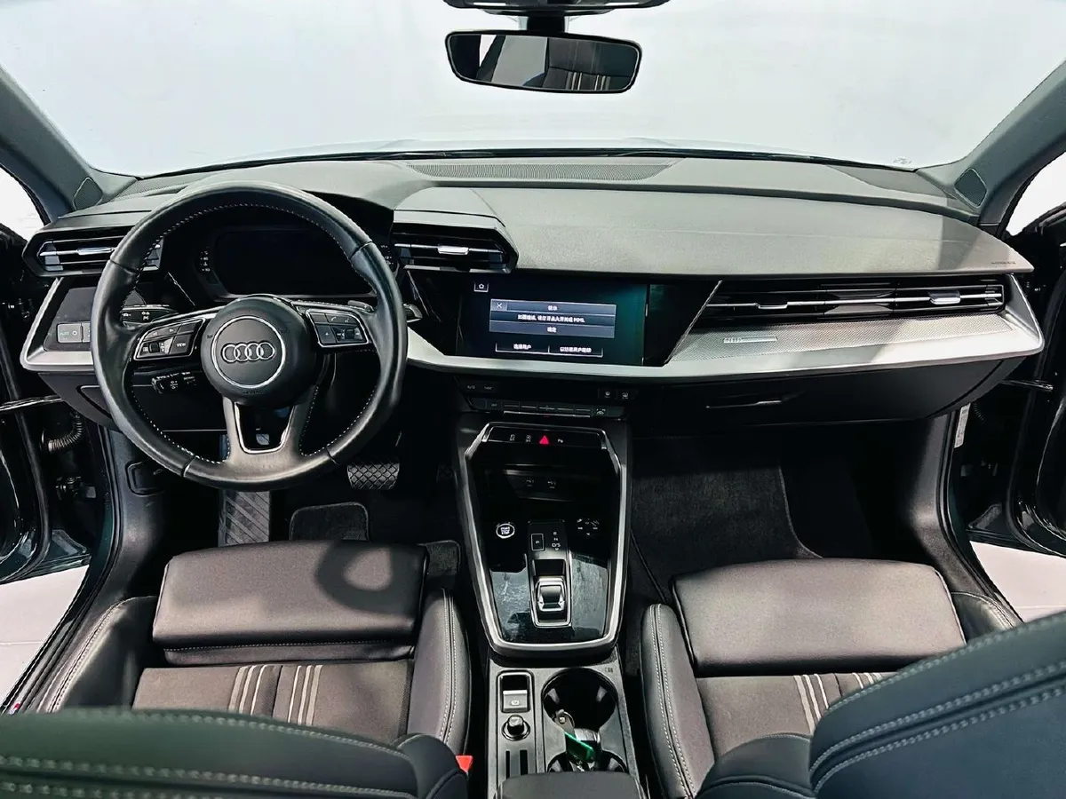 AUDI A3 R-DYNAMIC LUXURY EDITION 2022