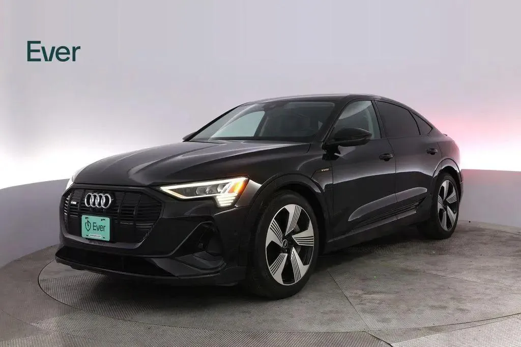 AUDI E-TRON R-DYNAMIC LUXURY EDITION 2021