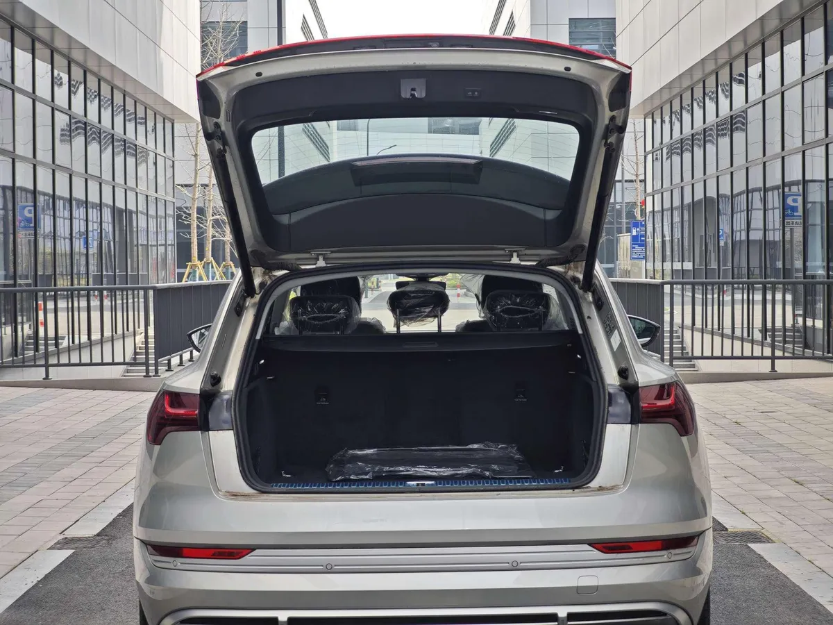 AUDI E-TRON 50 QUATTRO 2025