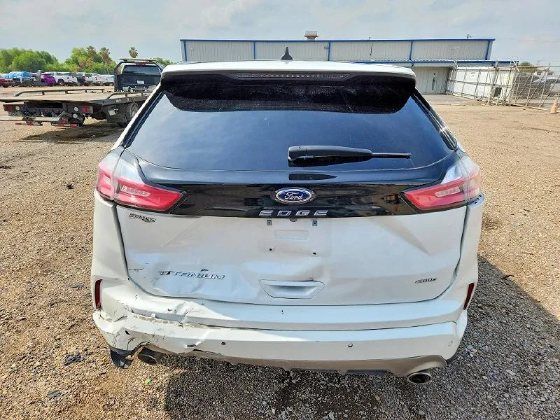 FORD EDGE TITANIUM 2022