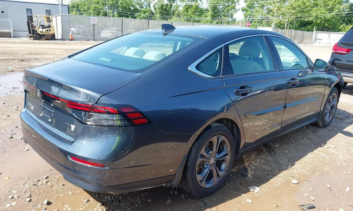 HONDA ACCORD EX 2023