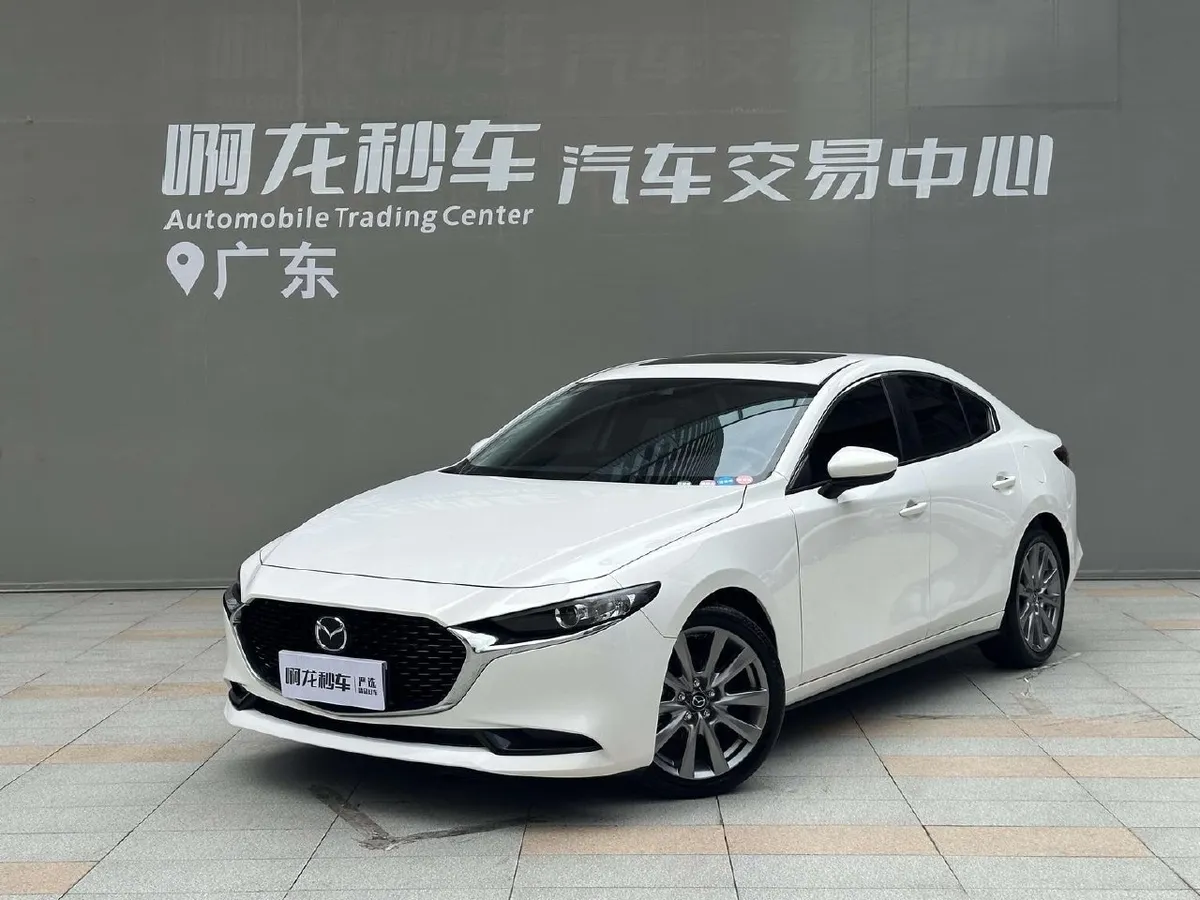 MAZDA 3 AXELA 2 2023