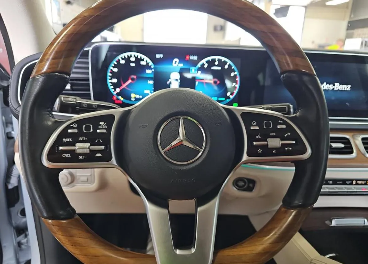 MERCEDES-BENZ GLS 450 4MATIC 2023
