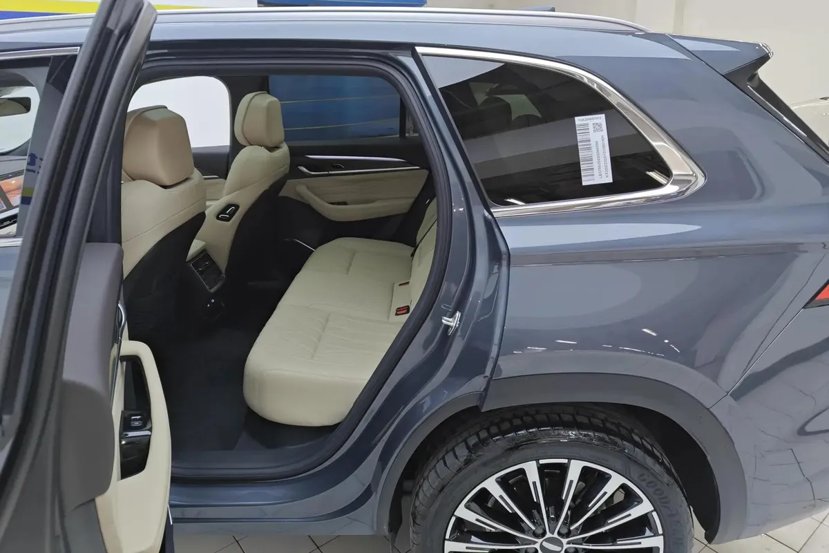 GEELY XINGYUE L FLAGSHIP (МАКСИМАЛЬНАЯ) 2025
