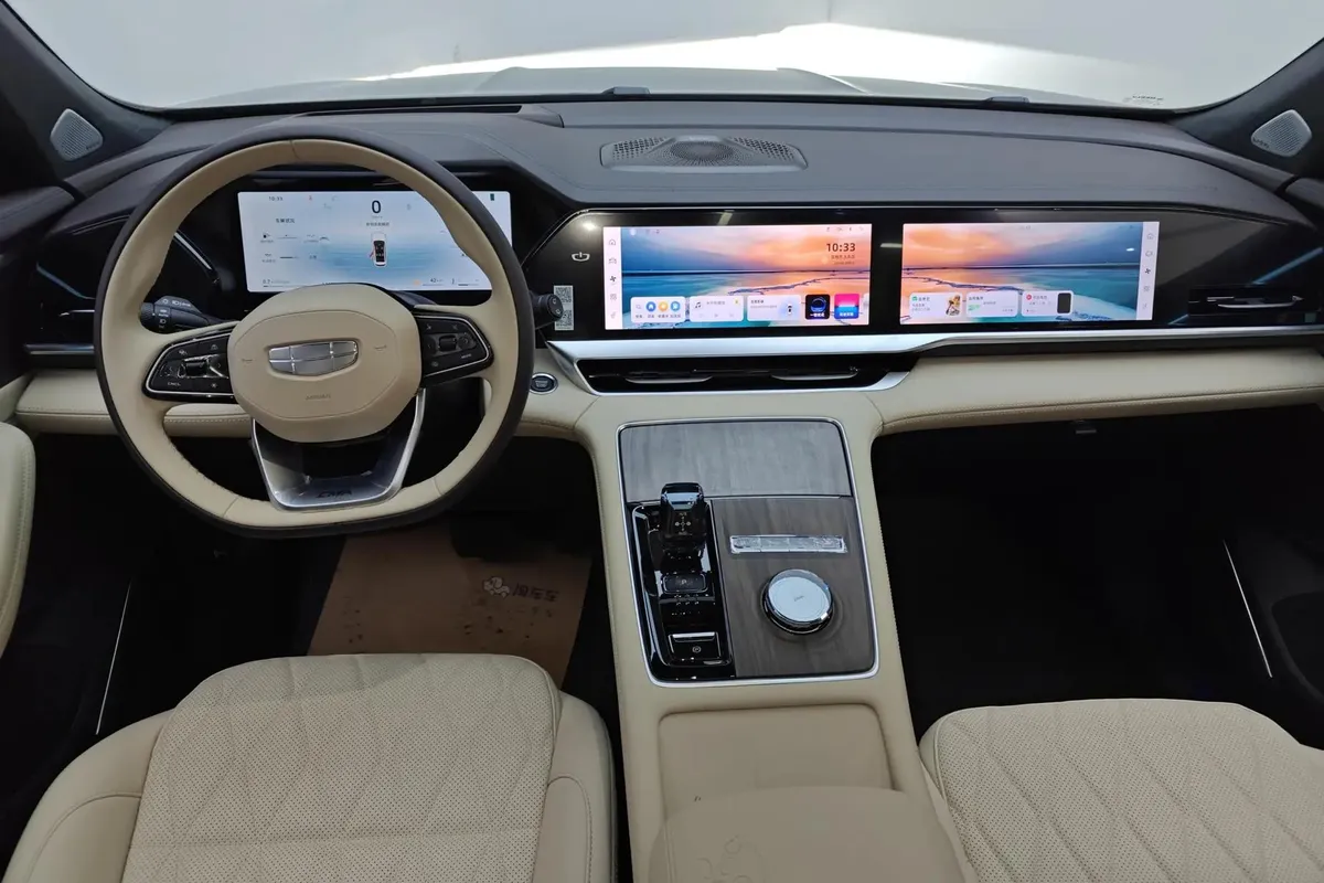 GEELY XINGYUE L FLAGSHIP (МАКСИМАЛЬНАЯ) 2025