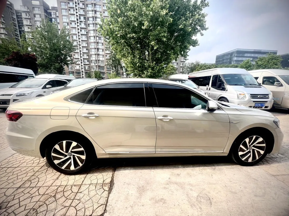 VOLKSWAGEN PASSAT 430PHEV PASSAT PHEV 430PHEV HYBRID 2022