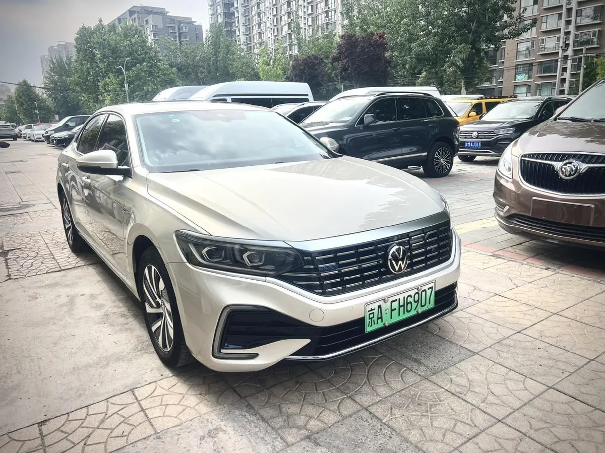 VOLKSWAGEN PASSAT 430PHEV PASSAT PHEV 430PHEV HYBRID 2022