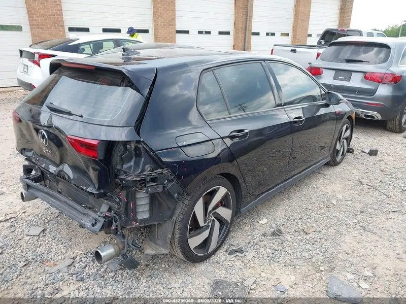 VOLKSWAGEN GOLF SE 2023