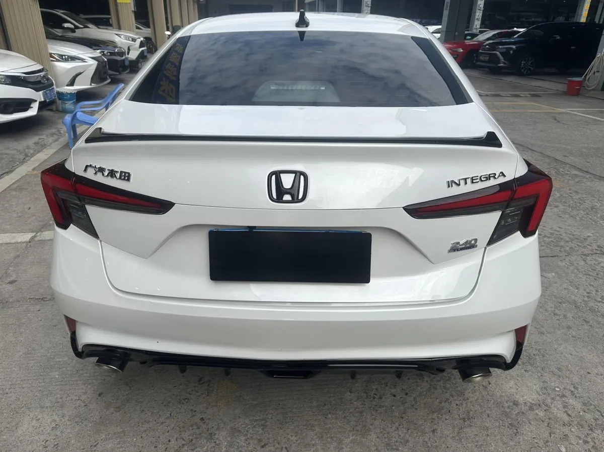 HONDA INTEGRA 240TURBO CVT PHANTOM 2023
