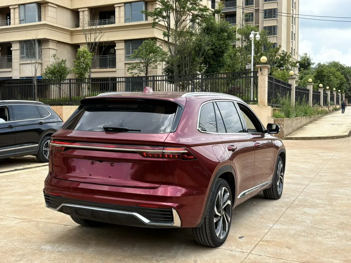 GEELY MONJARO 2022