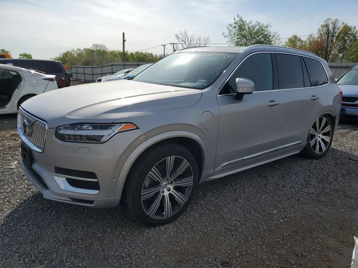 VOLVO XC90 2023