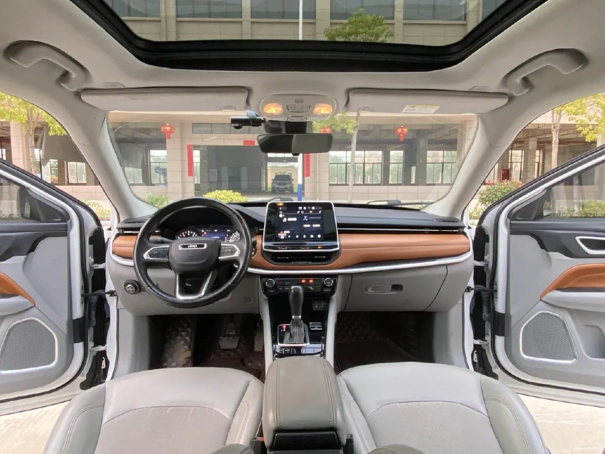 JEEP COMPASS 220T LEADING EDITION 2021