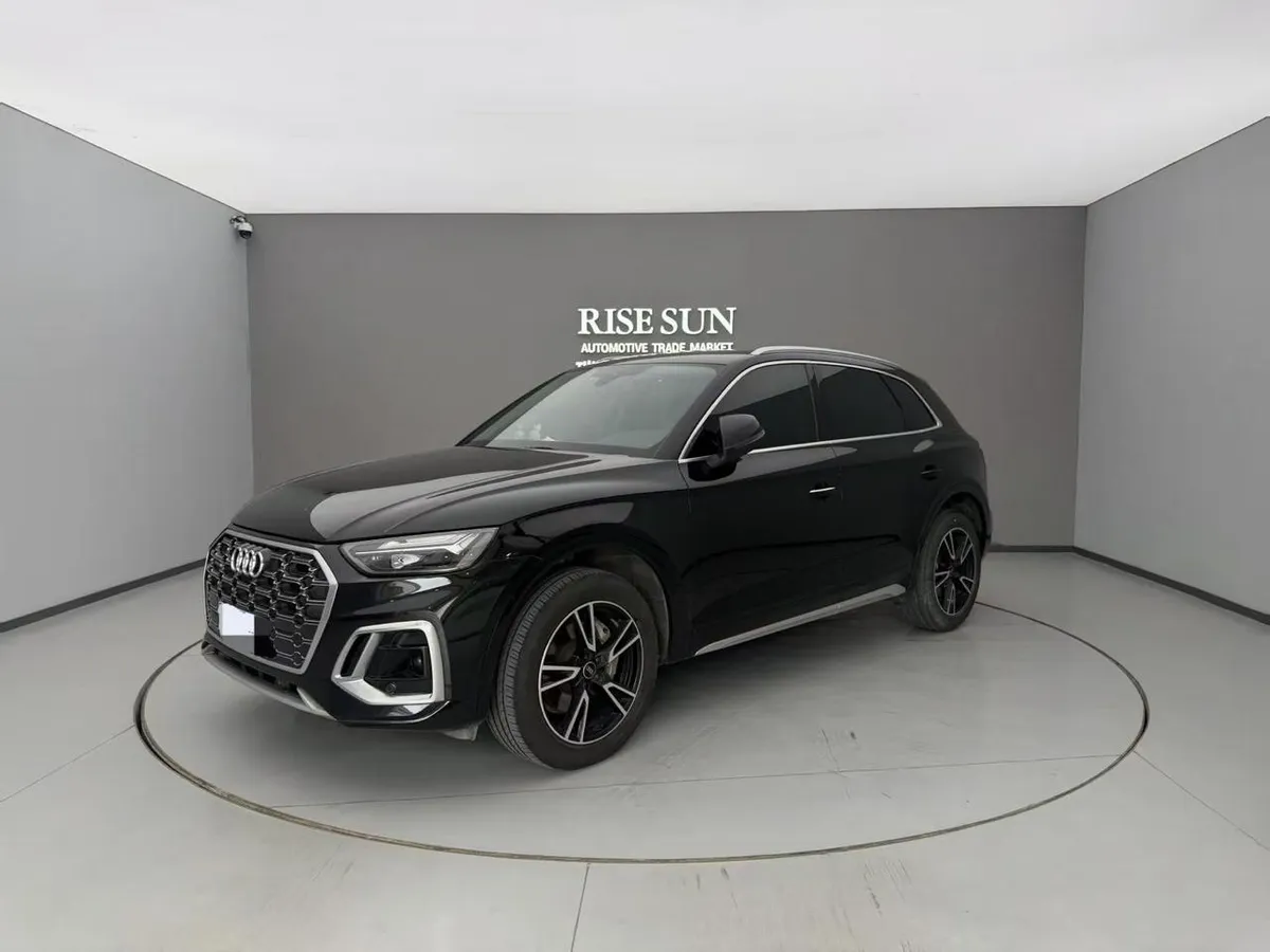 AUDI Q5L 2022