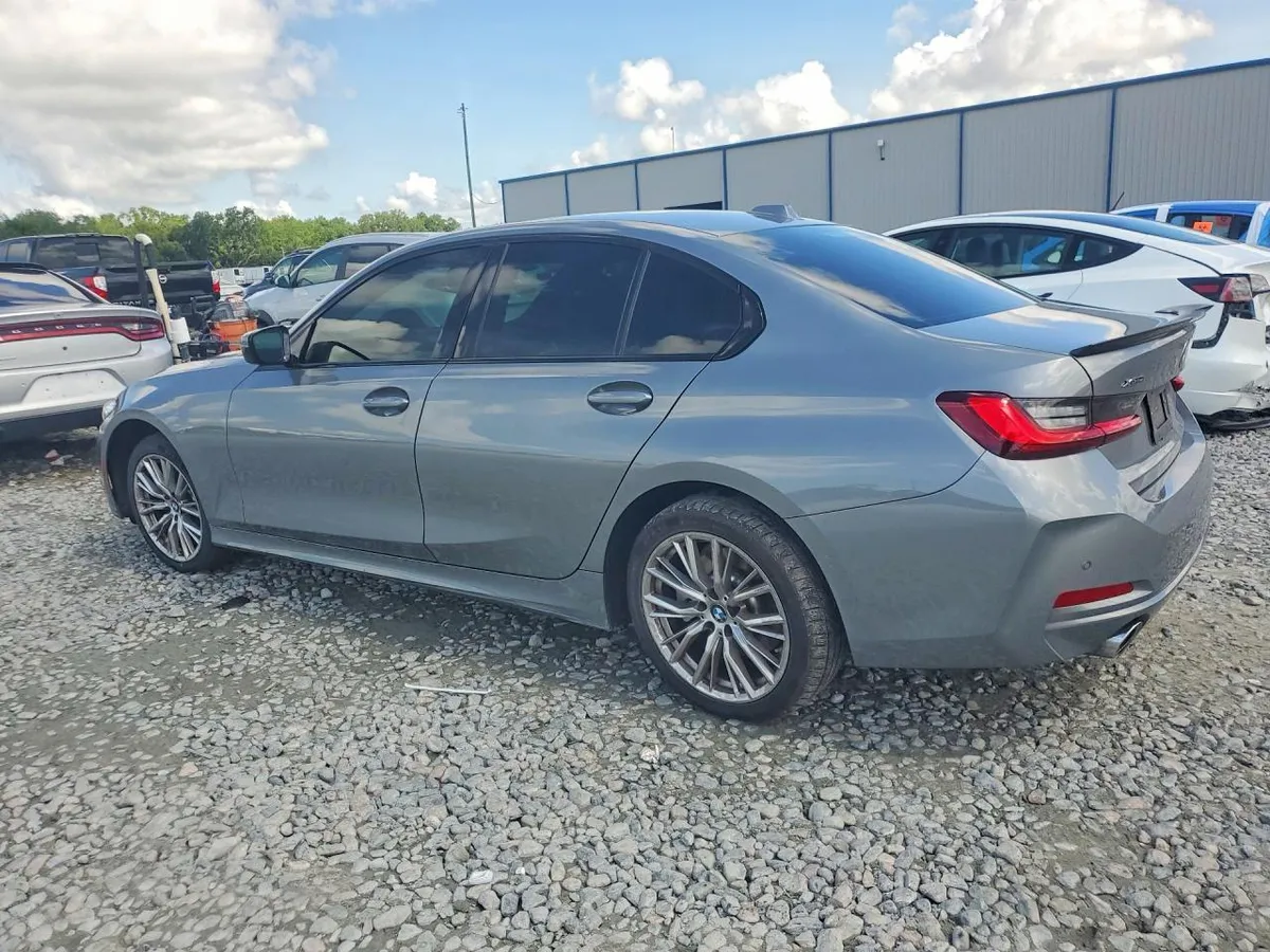 BMW 330XI - 2023