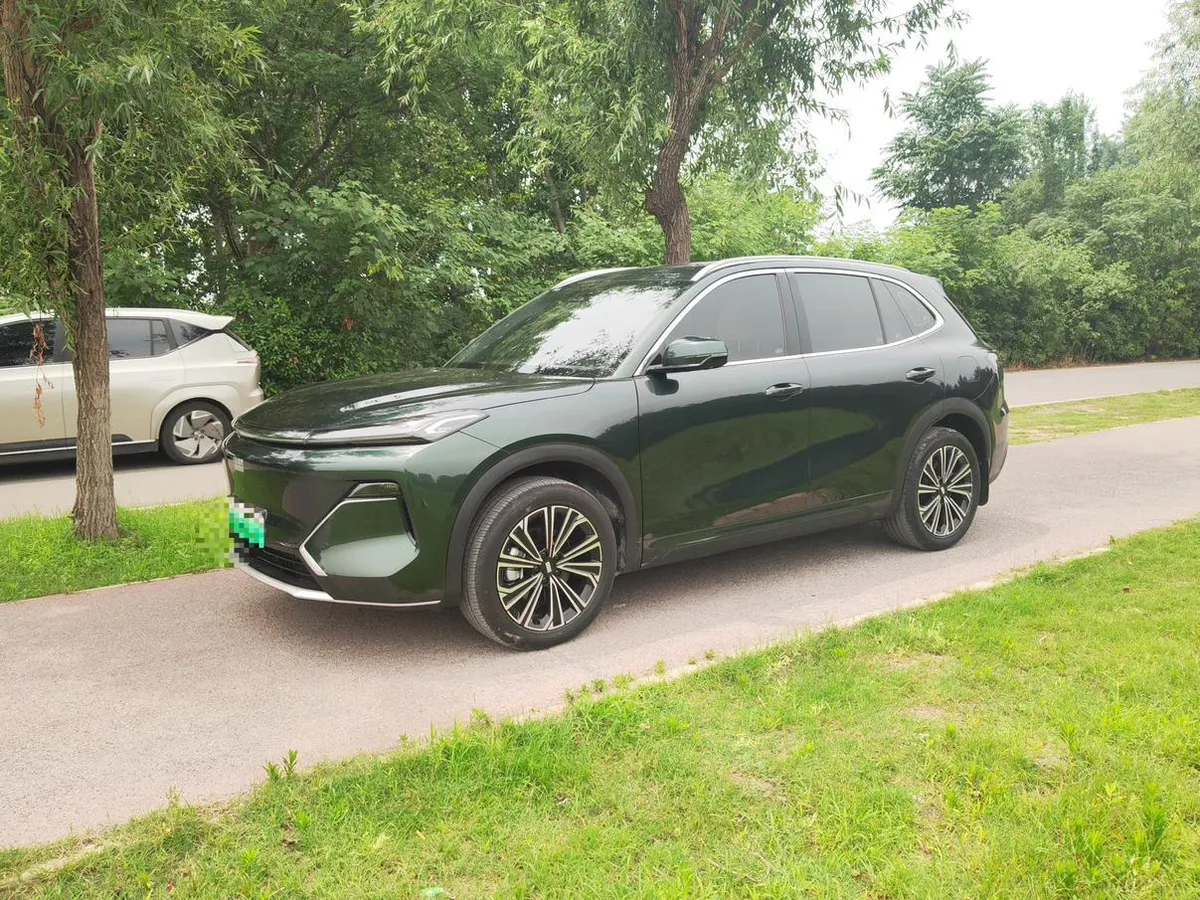 GEELY GALAXY STARSHIP EM-I МАКСИМАЛЬНАЯ 2025
