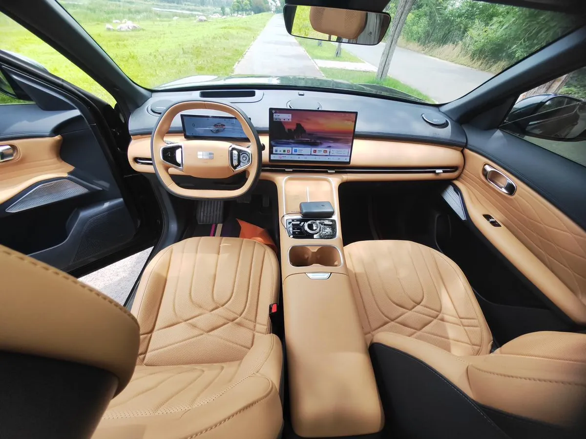 GEELY GALAXY STARSHIP EM-I МАКСИМАЛЬНАЯ 2025