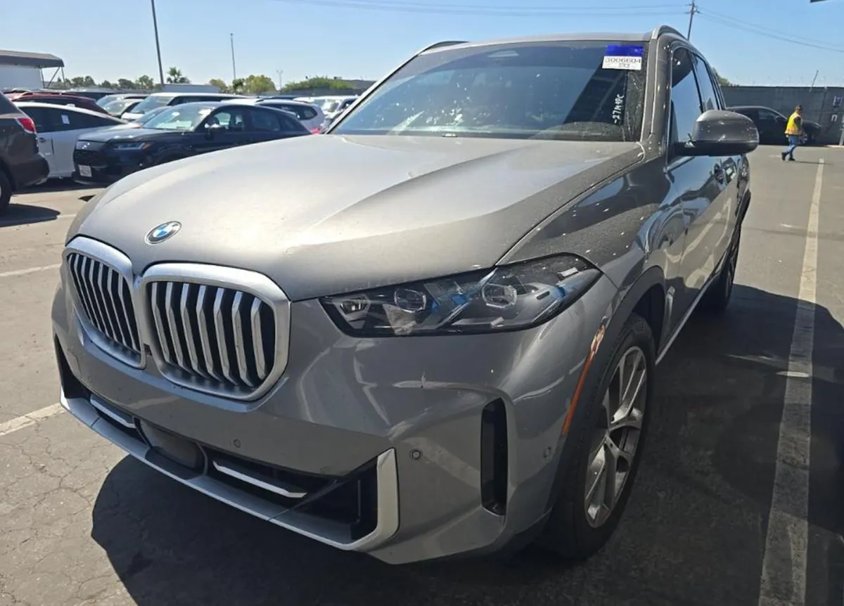 BMW X5 SPORTS ACTIVITY VEHICLE 2024