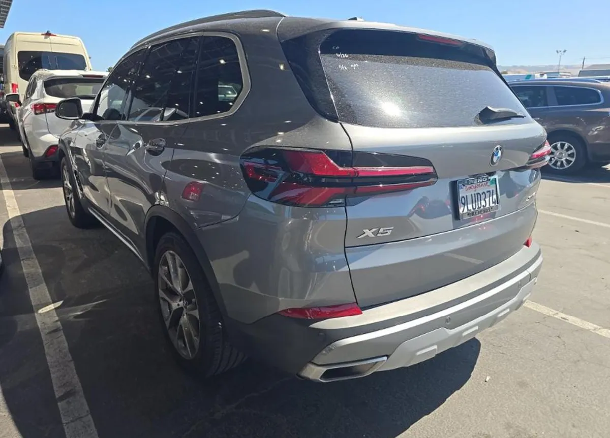 BMW X5 SPORTS ACTIVITY VEHICLE 2024
