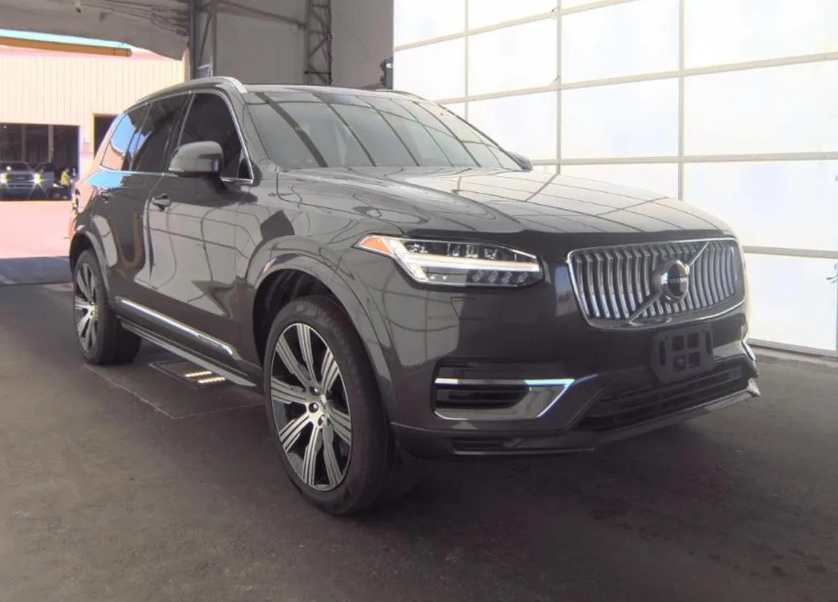 VOLVO XC90 RECHARGE PLUG-IN HYBRID 2022