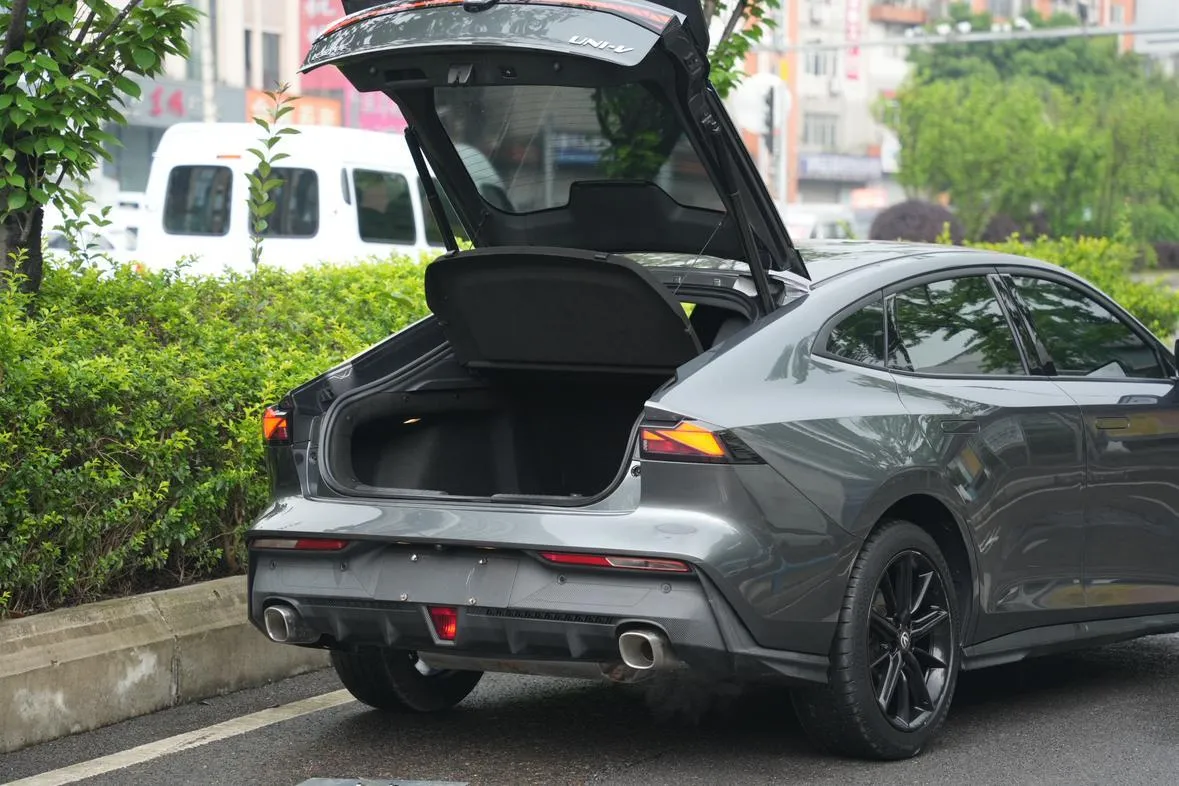 CHANGAN UNI-V PREMIUM 2023