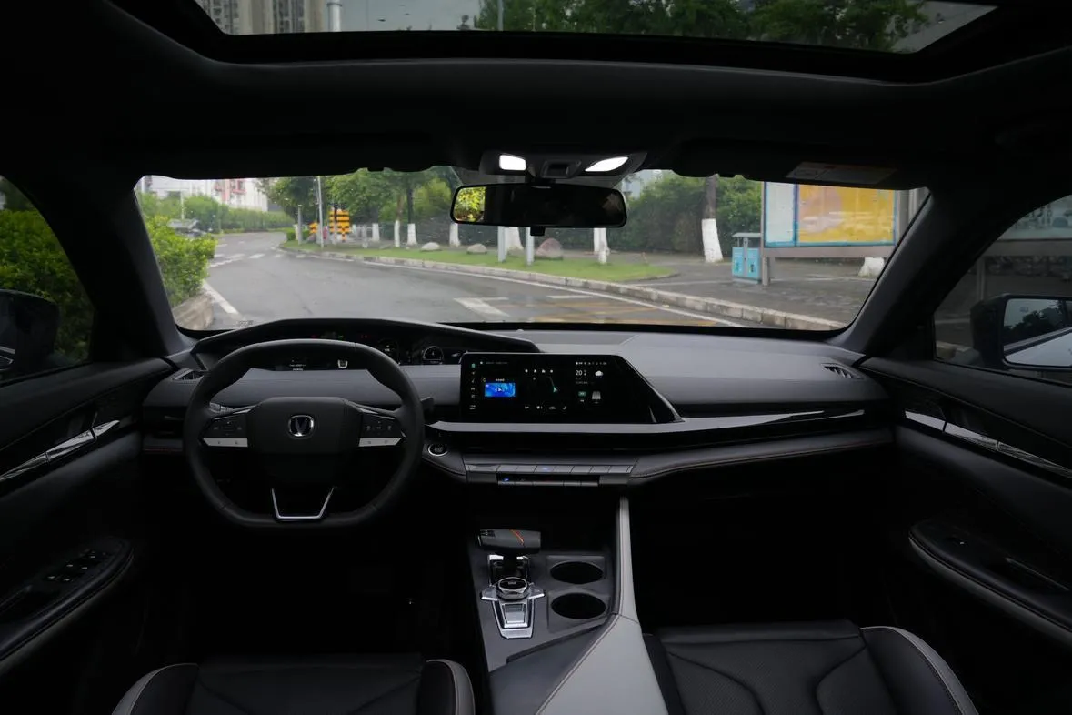 CHANGAN UNI-V PREMIUM 2023