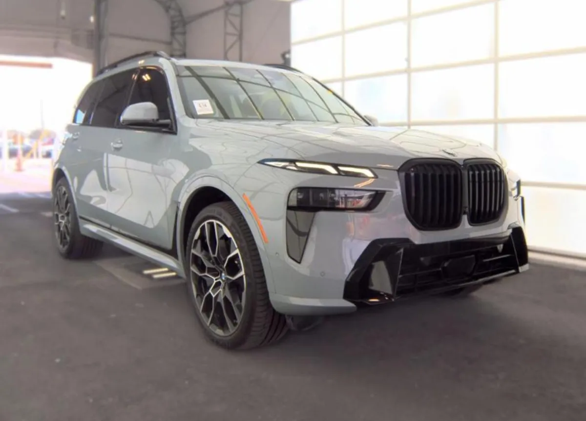 BMW X7 SPORTS ACTIVITY VEHICLE 2024