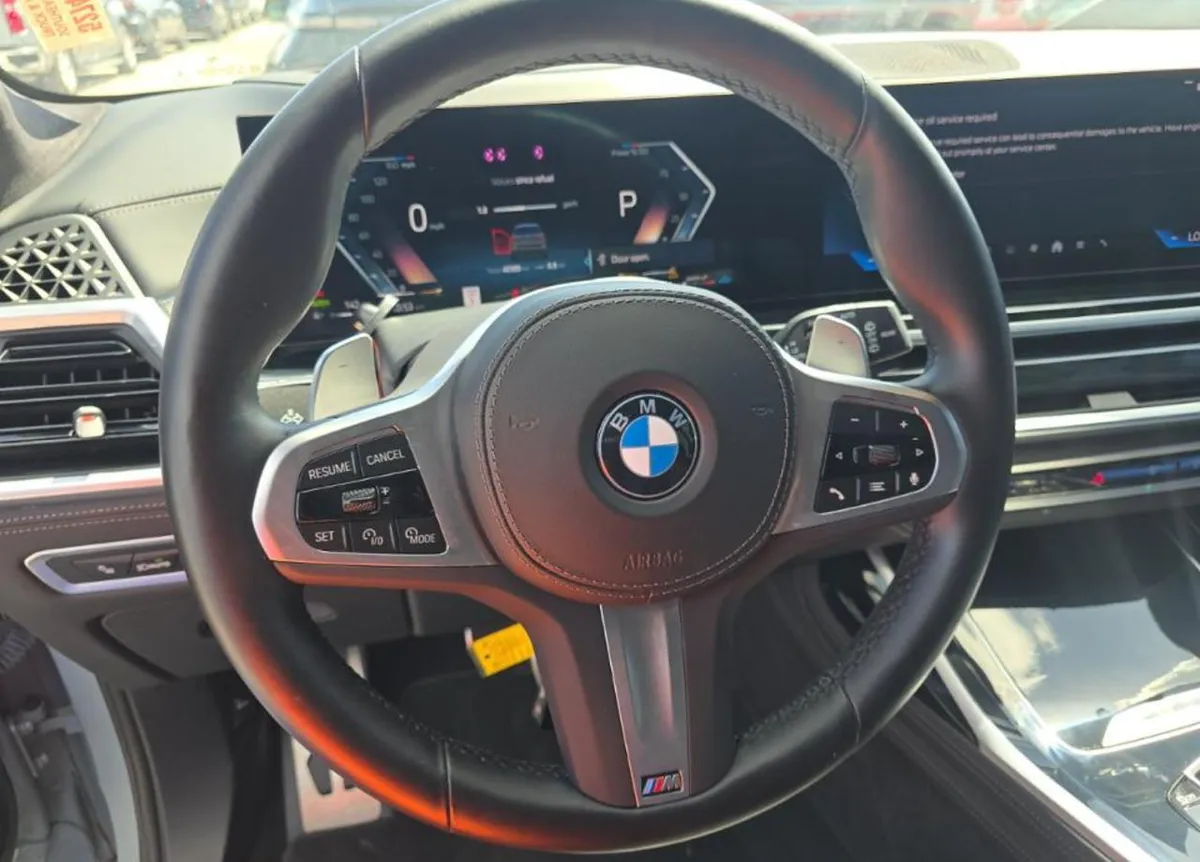 BMW X7 SPORTS ACTIVITY VEHICLE 2024