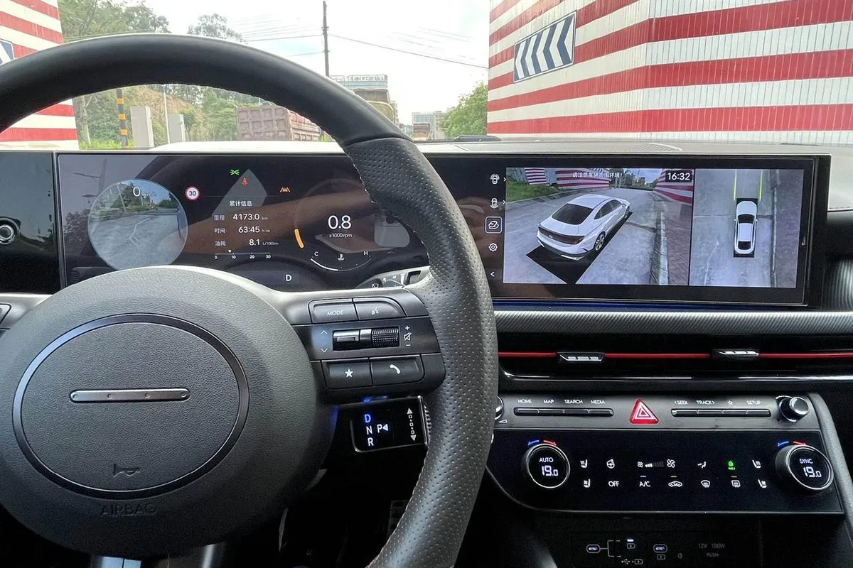 HYUNDAI SONATA 2024