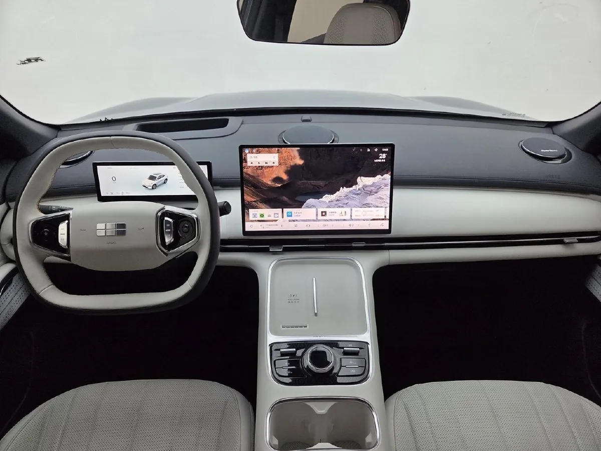 GEELY STARSHIP EM-I STARSHIP 7 EM-I 2025