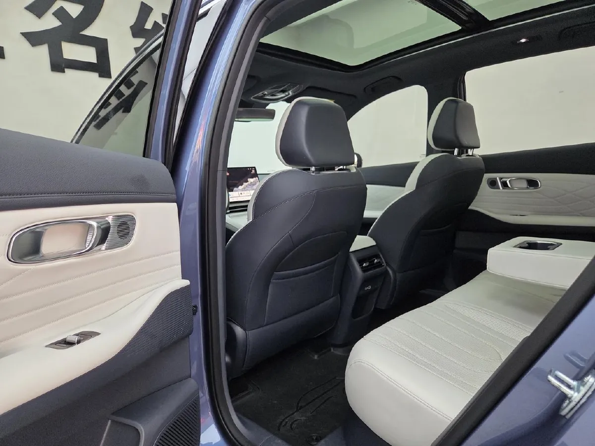 GEELY STARSHIP EM-I STARSHIP 7 EM-I 2025