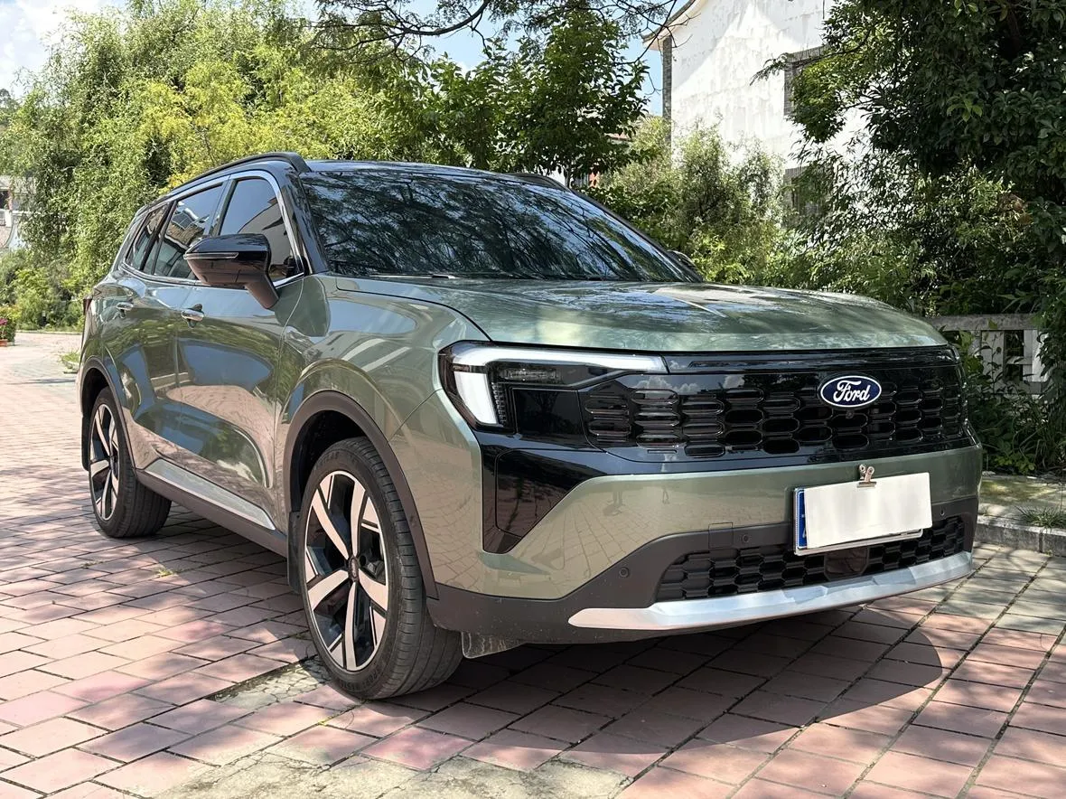 FORD EQUATOR SPORT PREMIUM PLUS 2025
