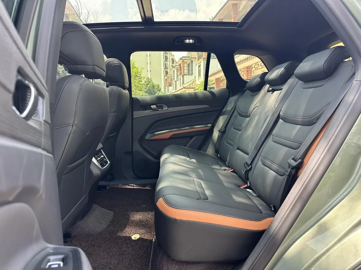 FORD EQUATOR SPORT PREMIUM PLUS 2025