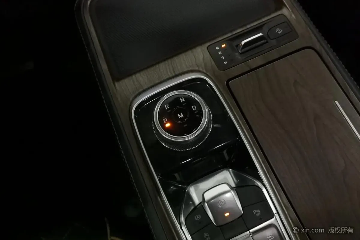 FORD EQUATOR МАКСИМАЛЬНАЯ 2023