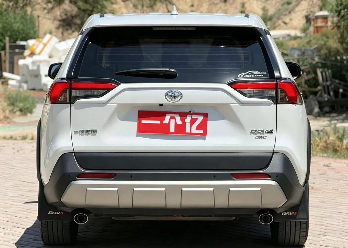 TOYOTA RAV4 2022
