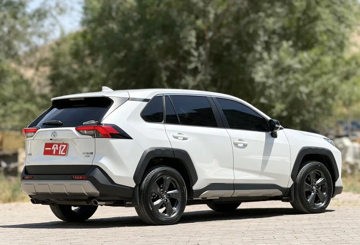 TOYOTA RAV4 2022