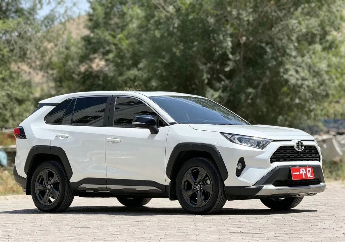 TOYOTA RAV4 2022
