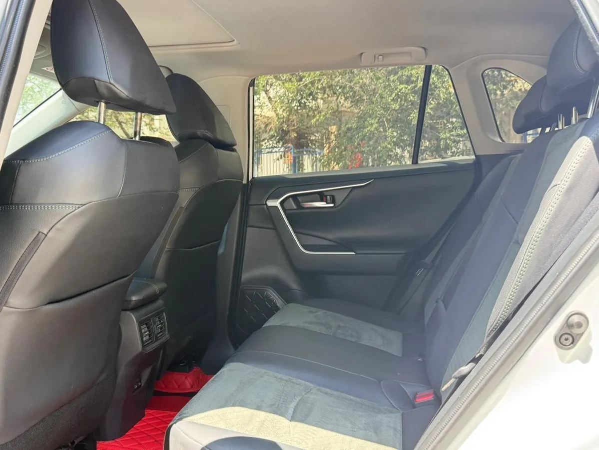 TOYOTA RAV4 2022