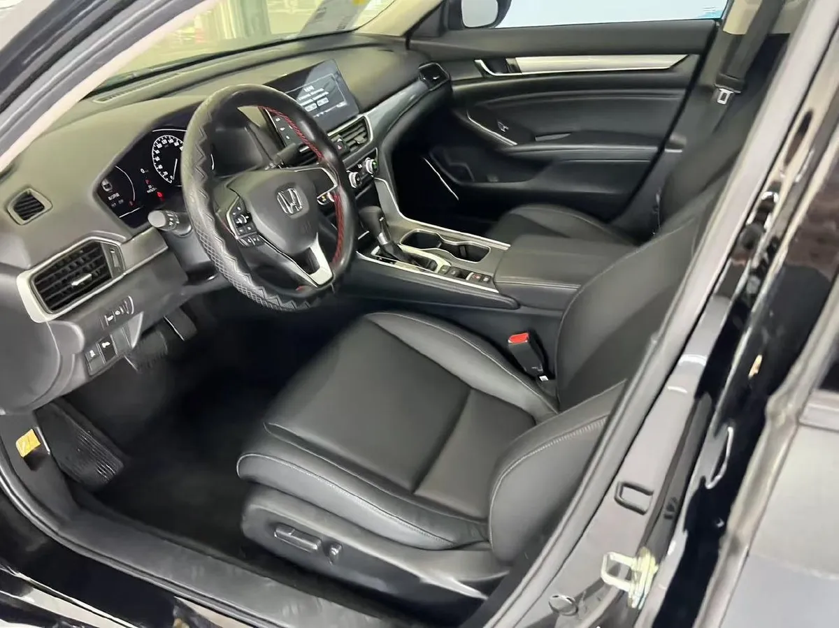 HONDA ACCORD LUXURY 2021