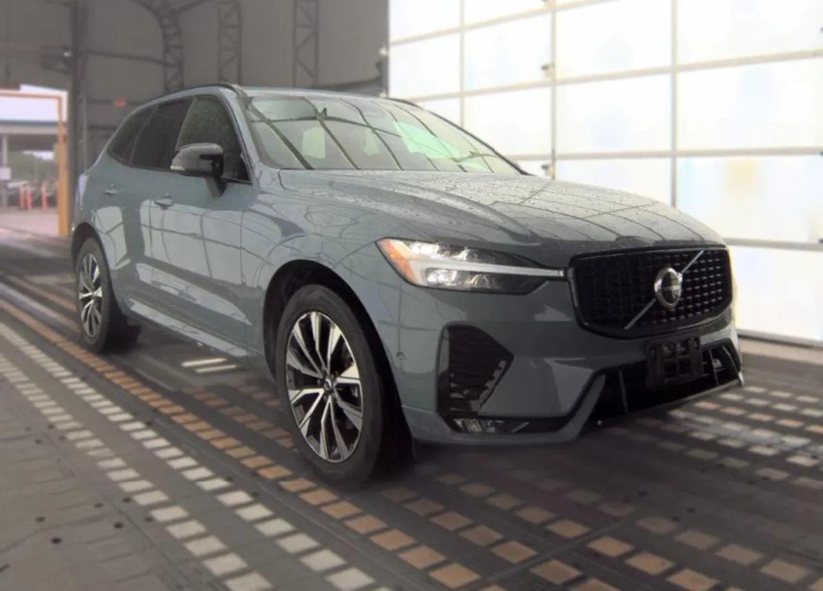 VOLVO XC60 B5 PLUS DARK 2022