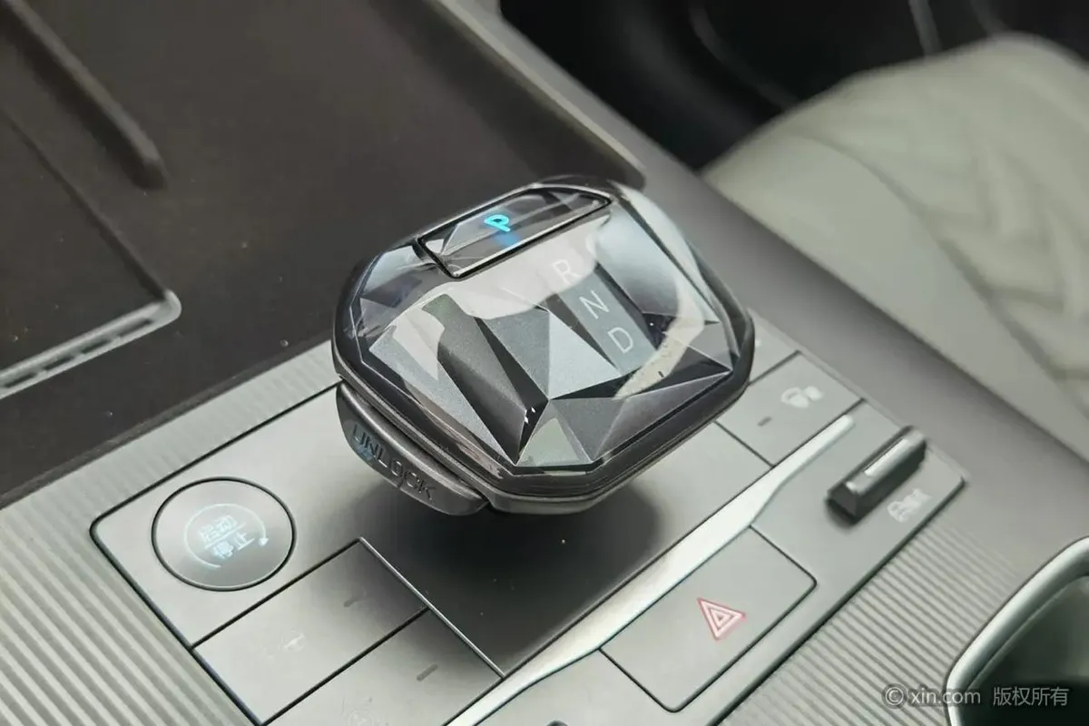 BYD SONG L DM МАКСИМАЛЬНАЯ 2025