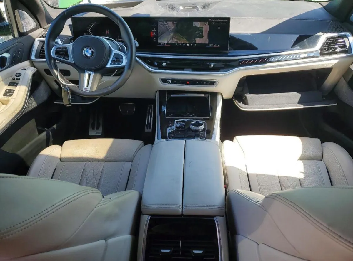 BMW X5 M60I 2024