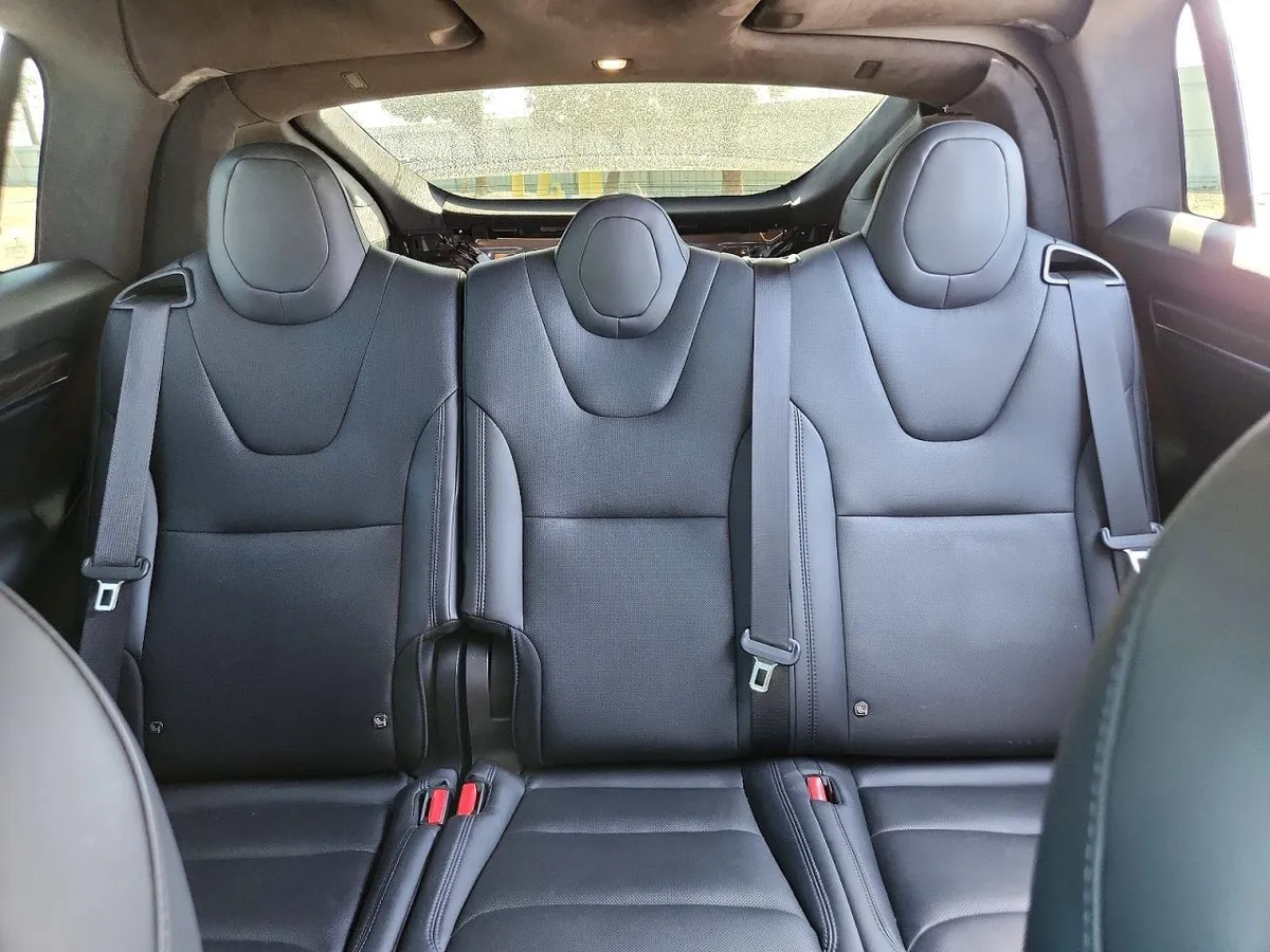 TESLA MODEL X 2023