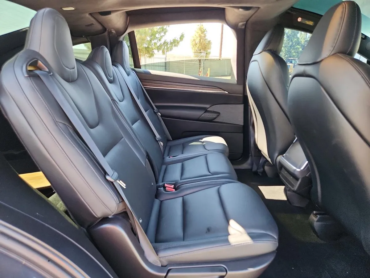 TESLA MODEL X 2023