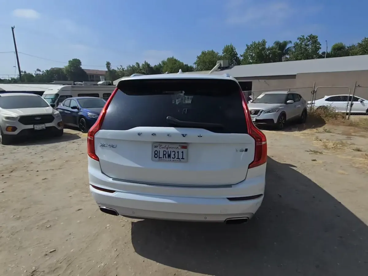 VOLVO XC90 T6 MOMENTUM 6-PASSENGER 2019