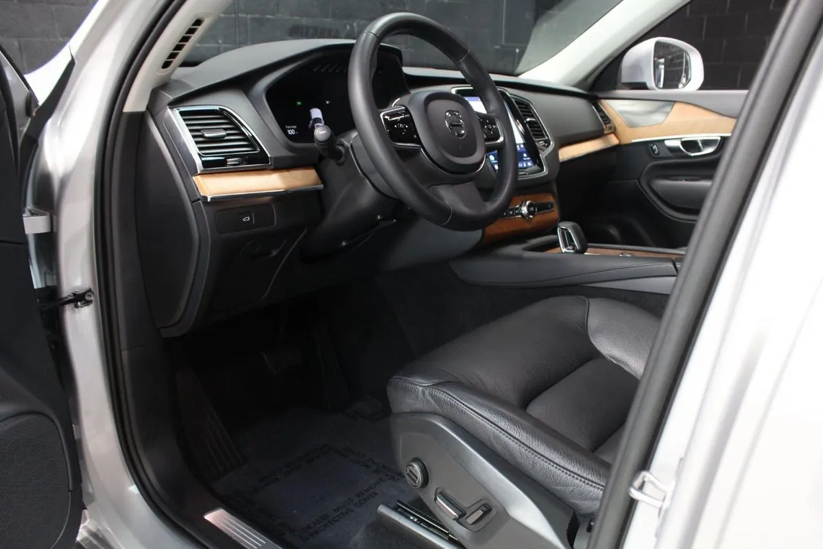 VOLVO XC90 B6 PLUS 7-PASSENGER 2023