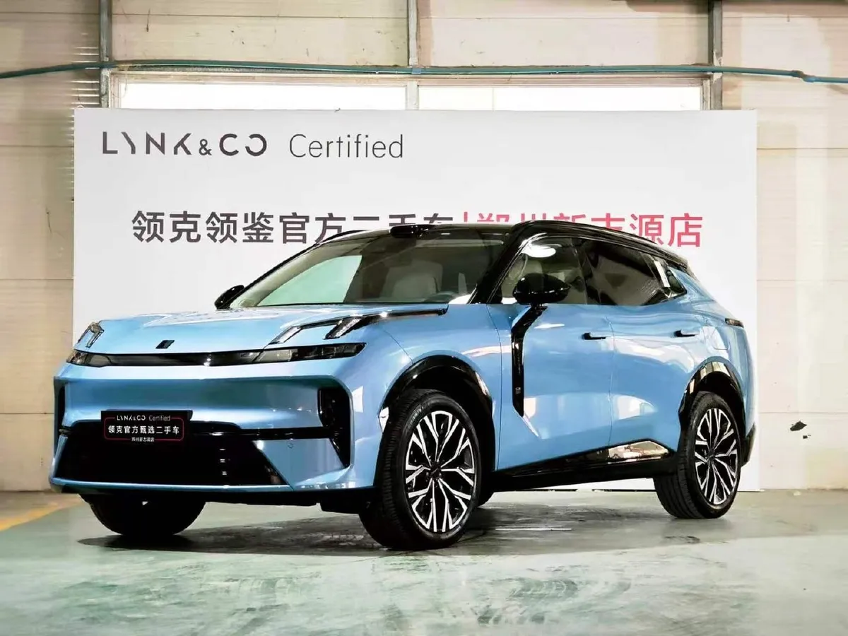 LYNK & CO 08 EM-P 2026